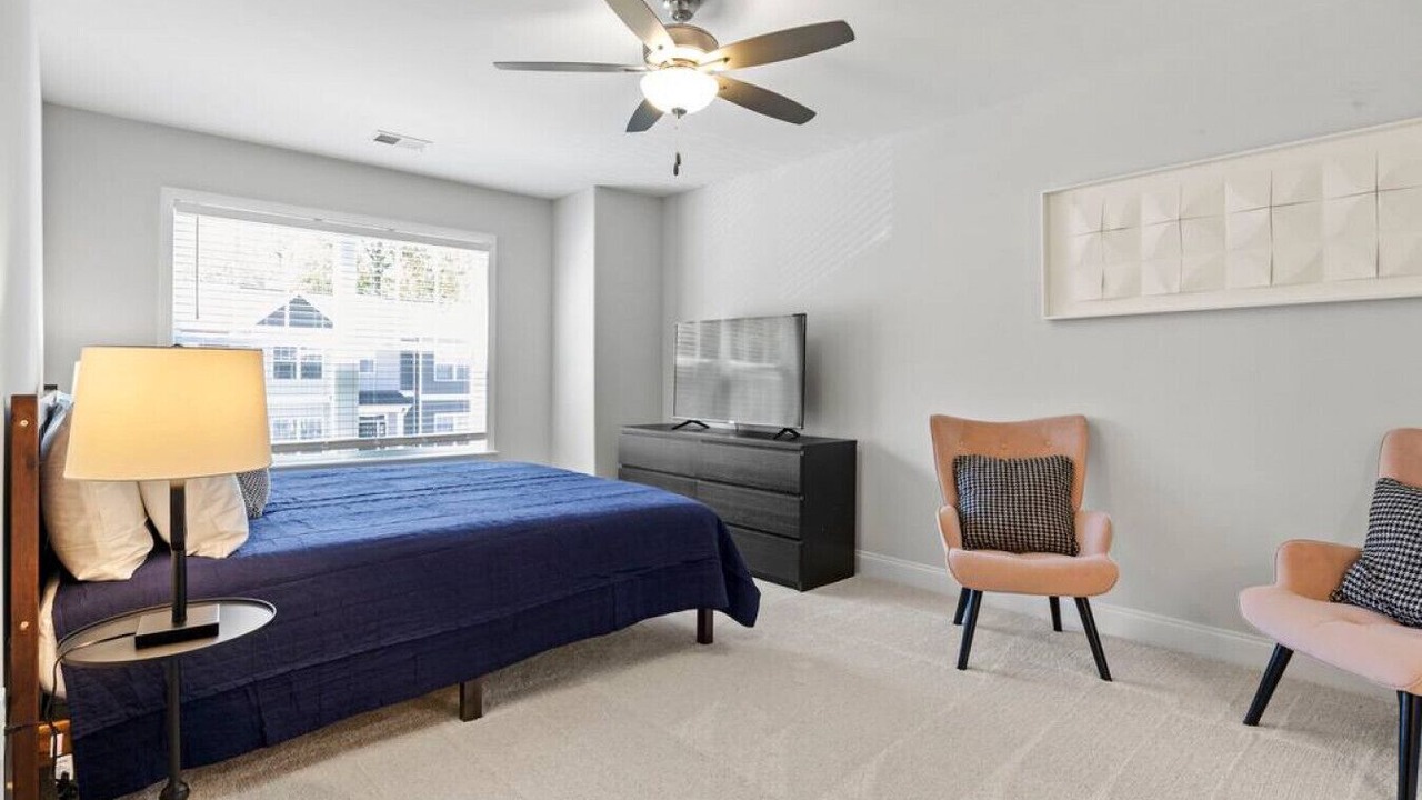 Photo of Bedroom in Taylors