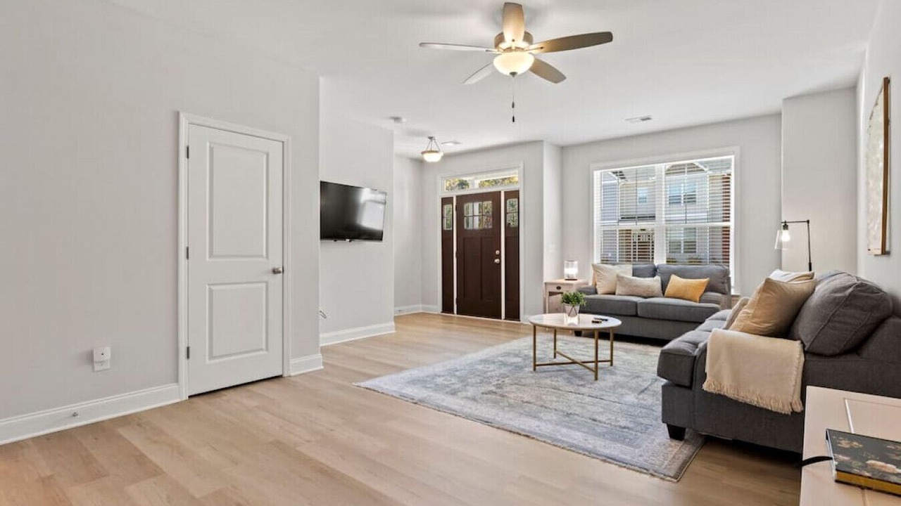 Photo of Livingroom in Taylors