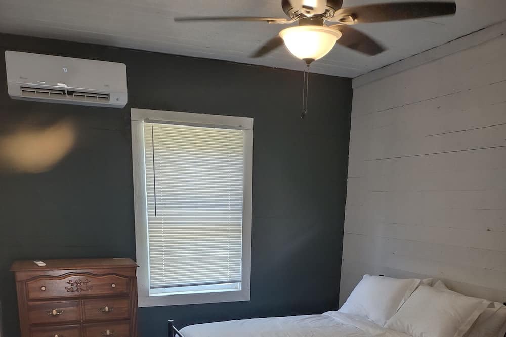 Photo of Bedroom in Batesburg