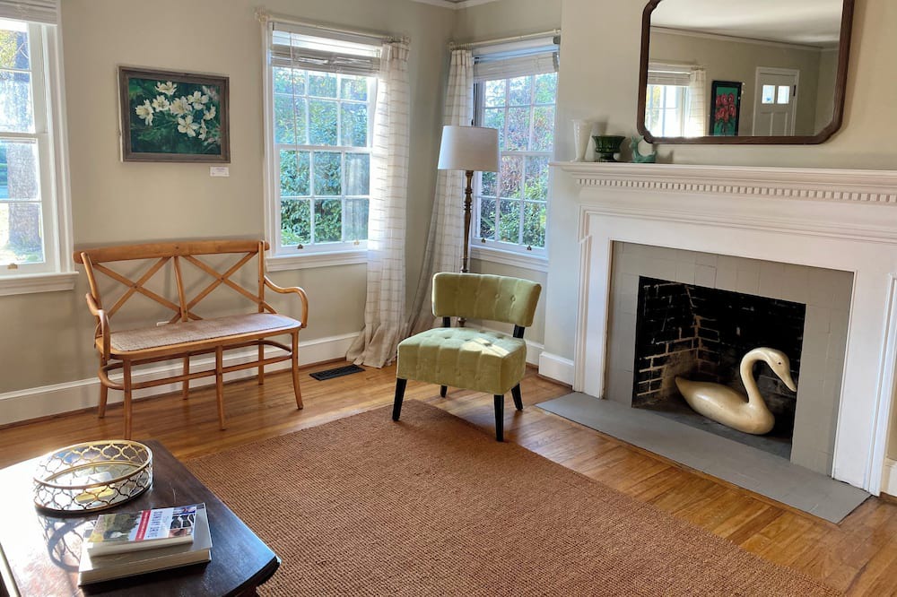 Photo of Livingroom in Bishopville