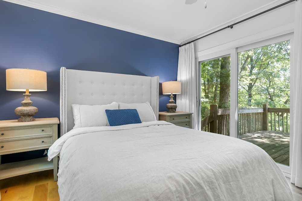 Photo of Bedroom in Cleveland