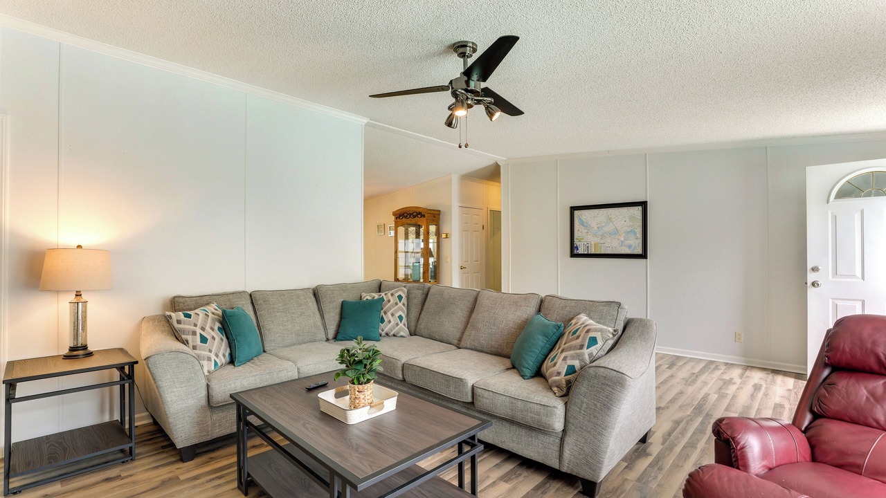 Photo of Livingroom in Summerton