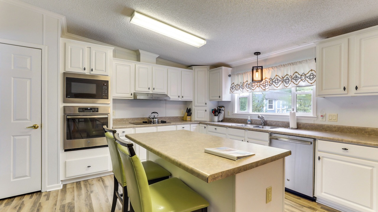 Photo of Kitchen in Summerton