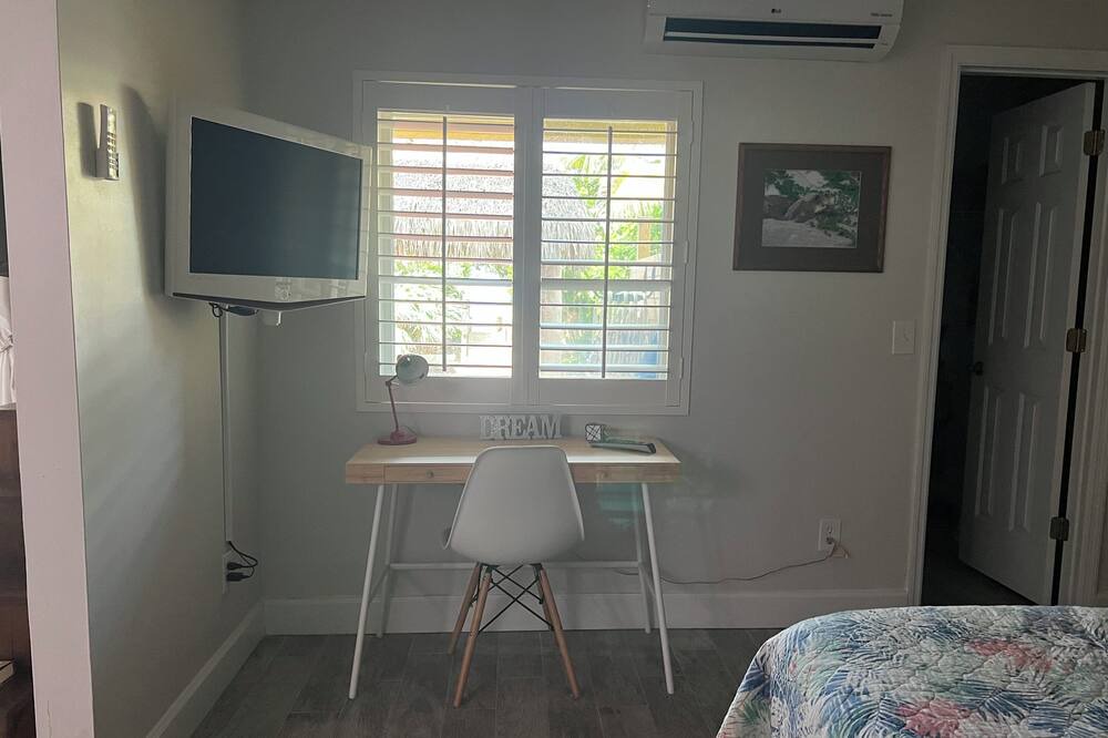 Photo of Bedroom in Melbourne Beach