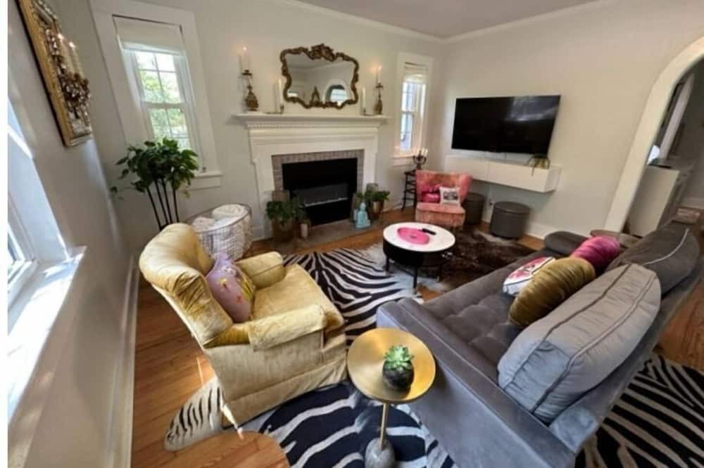 Photo of Livingroom in Johns Island