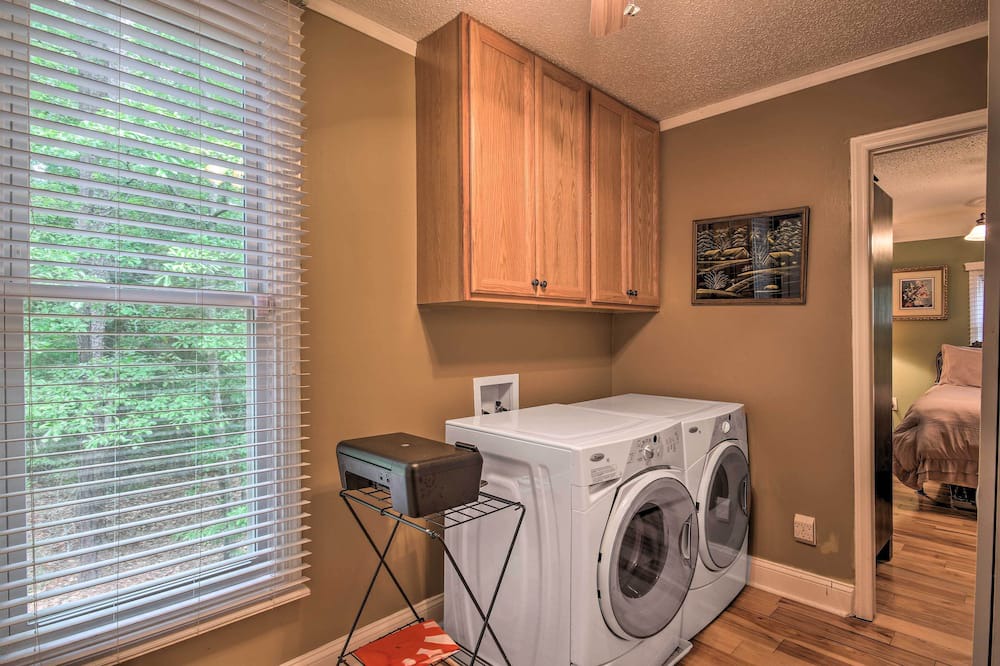Photo of Bedroom in Lowndesville