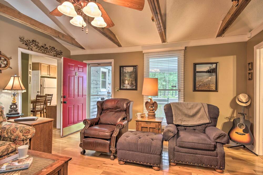 Photo of Livingroom in Lowndesville