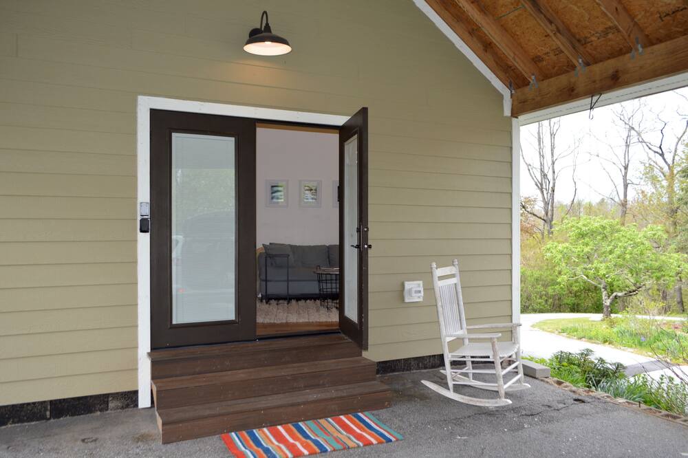 Photo of Outdoor in Glenville