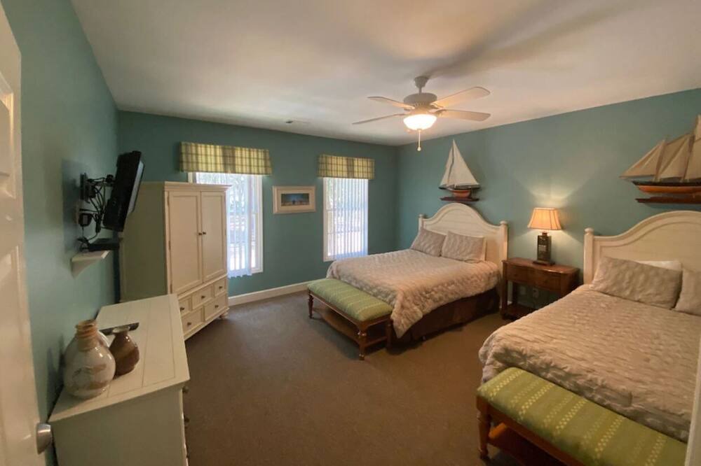 Photo of Bedroom in Melrose on the Beach