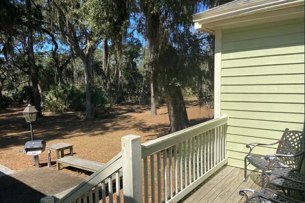 Photo of Patio Balcony in Melrose on the Beach