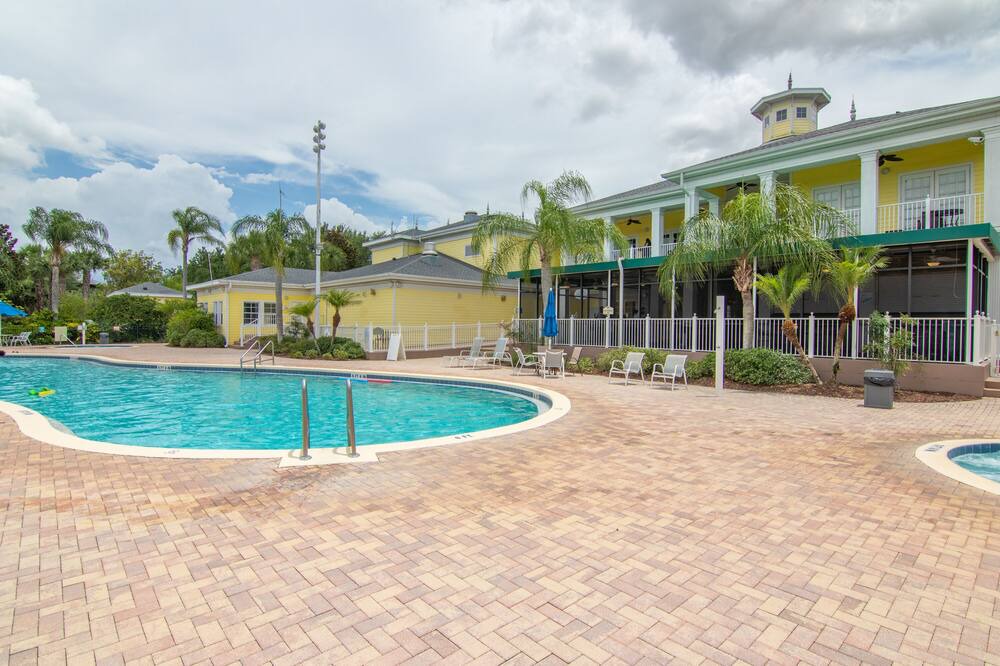 Photo of Outdoor in Hillcrest Estates