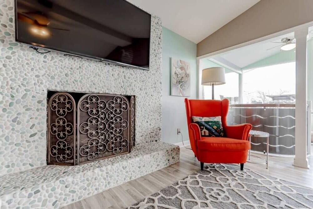 Photo of Bedroom in Lake Murray of Richland