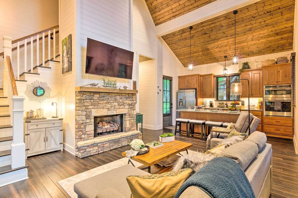 Photo of Livingroom in Glenville