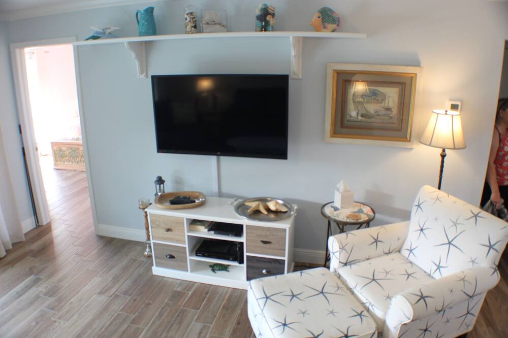 Photo of Livingroom in Naples