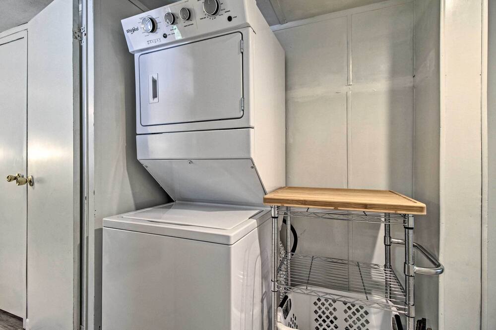 Photo of Bedroom in Midway