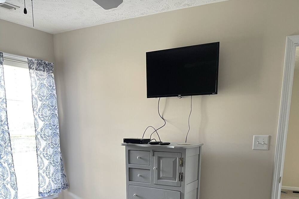 Photo of Bedroom in South View