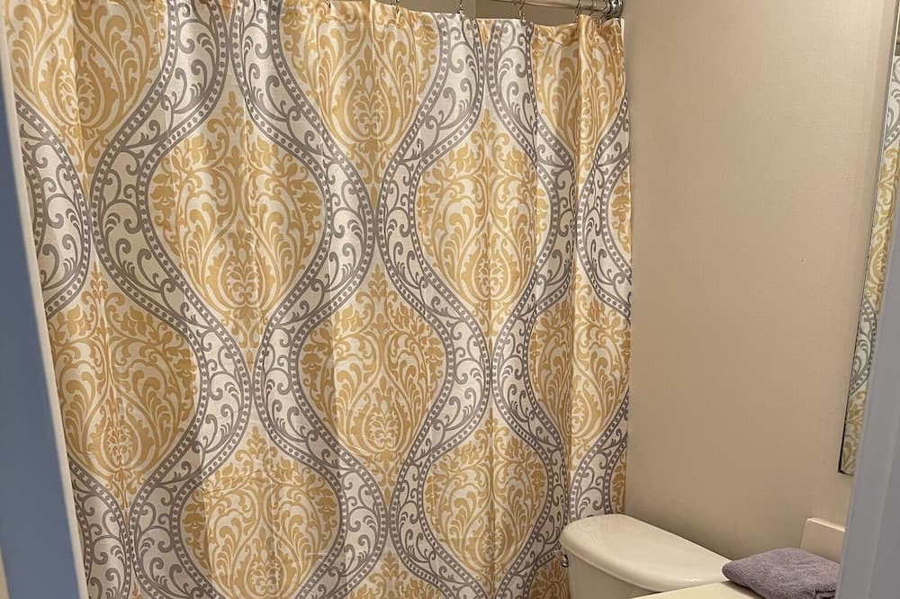 Photo of Bathroom in South View