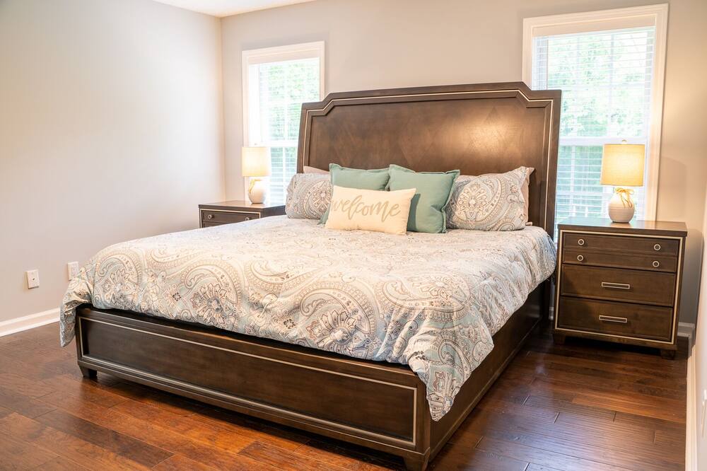 Photo of Bedroom in Hall County