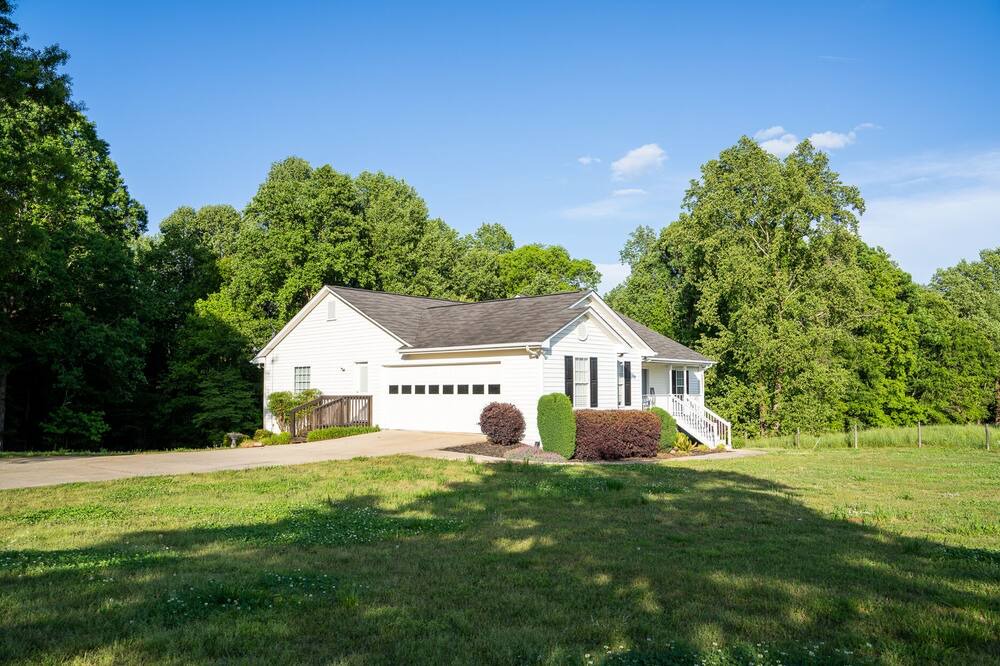 Photo of Others in Hall County