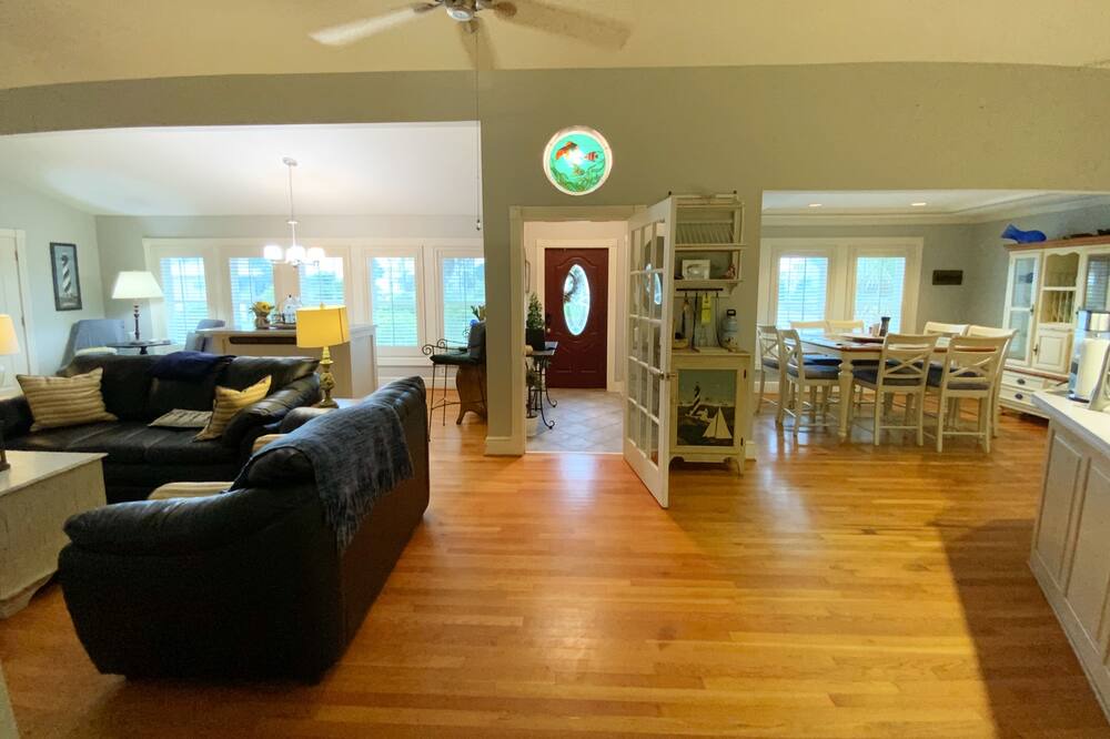 Photo of Livingroom in Beachwalk