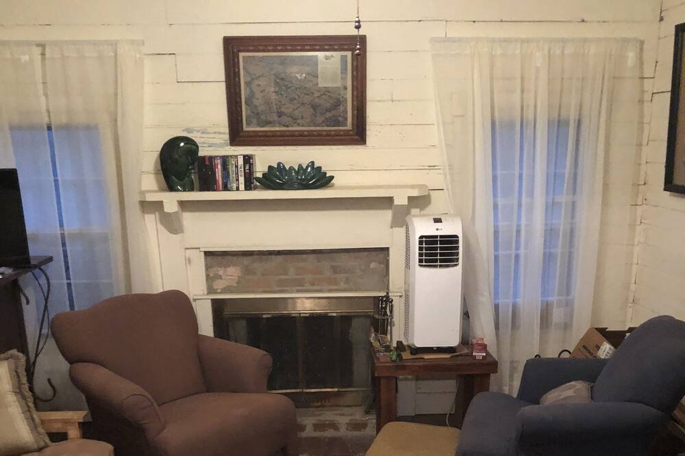 Photo of Livingroom in Toombs County
