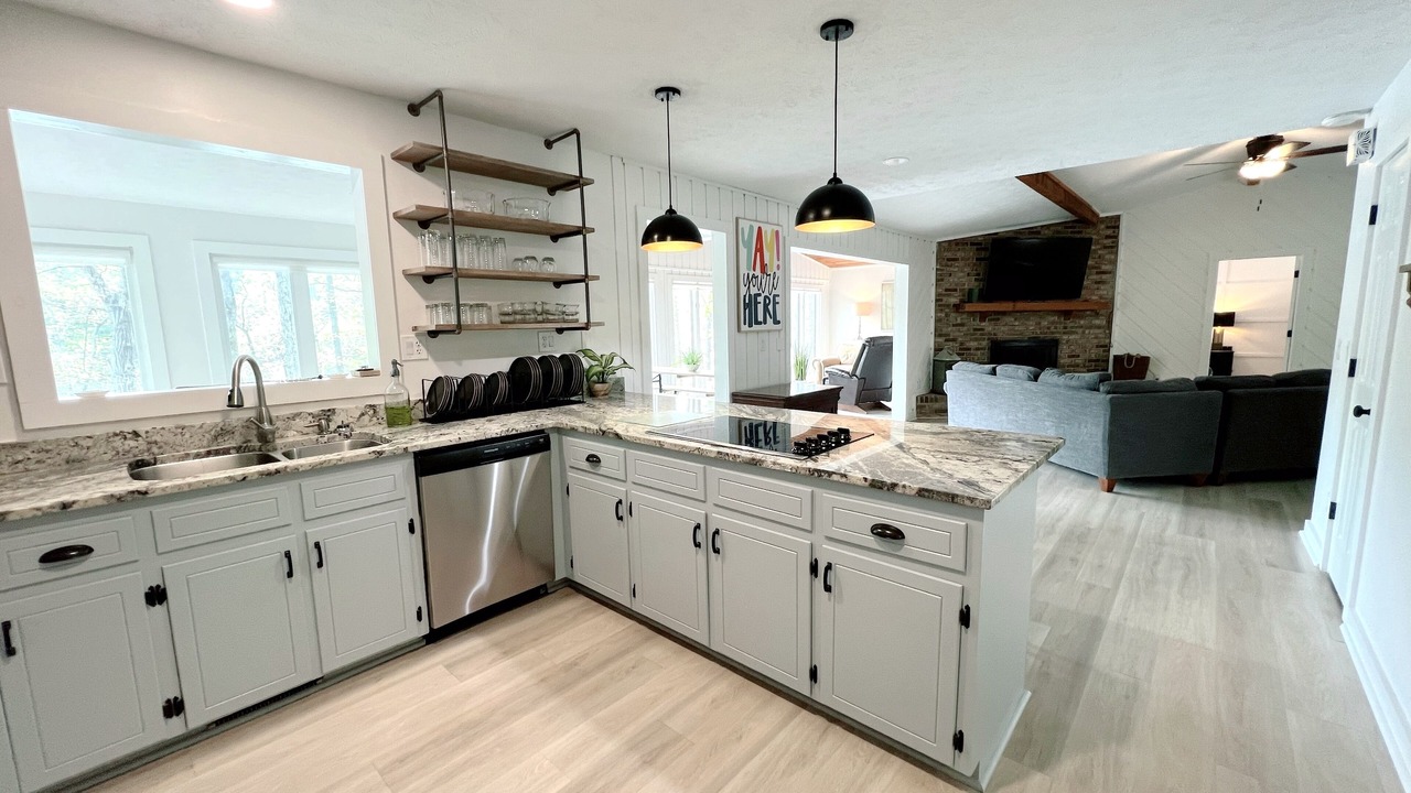 Photo of Kitchen in Dewy Rose