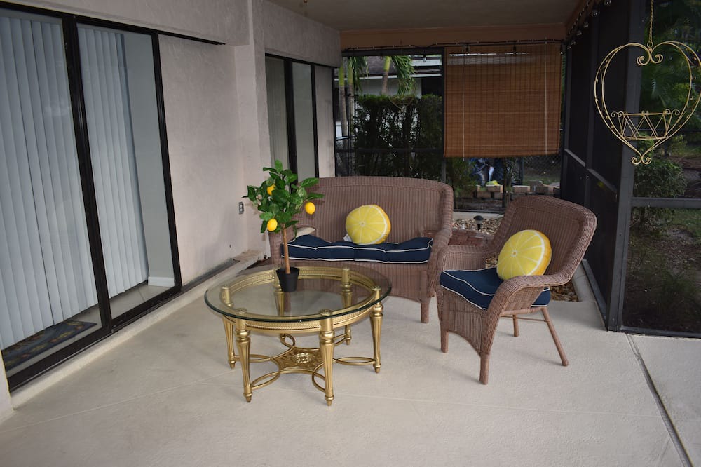 Photo of Patio Balcony in Kings Lake