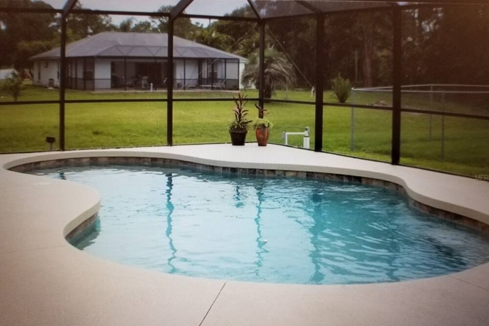 Photo of Outdoor in North Port