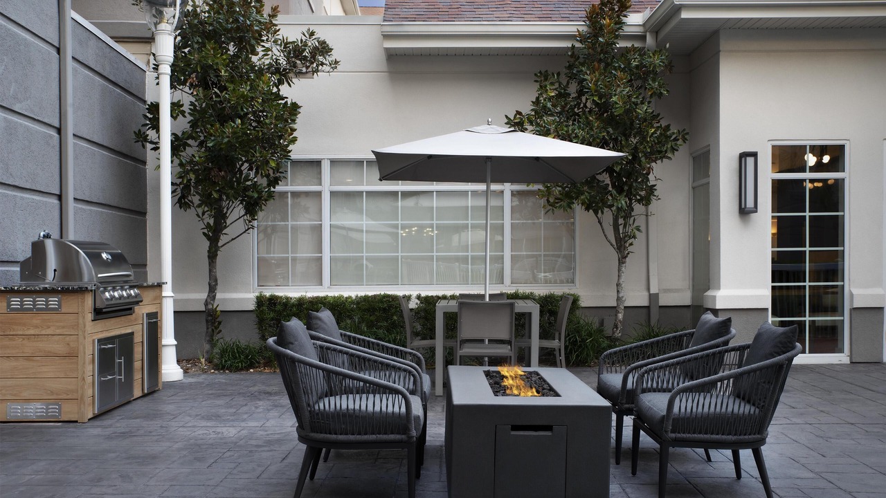 Photo of Patio Balcony in Airport North