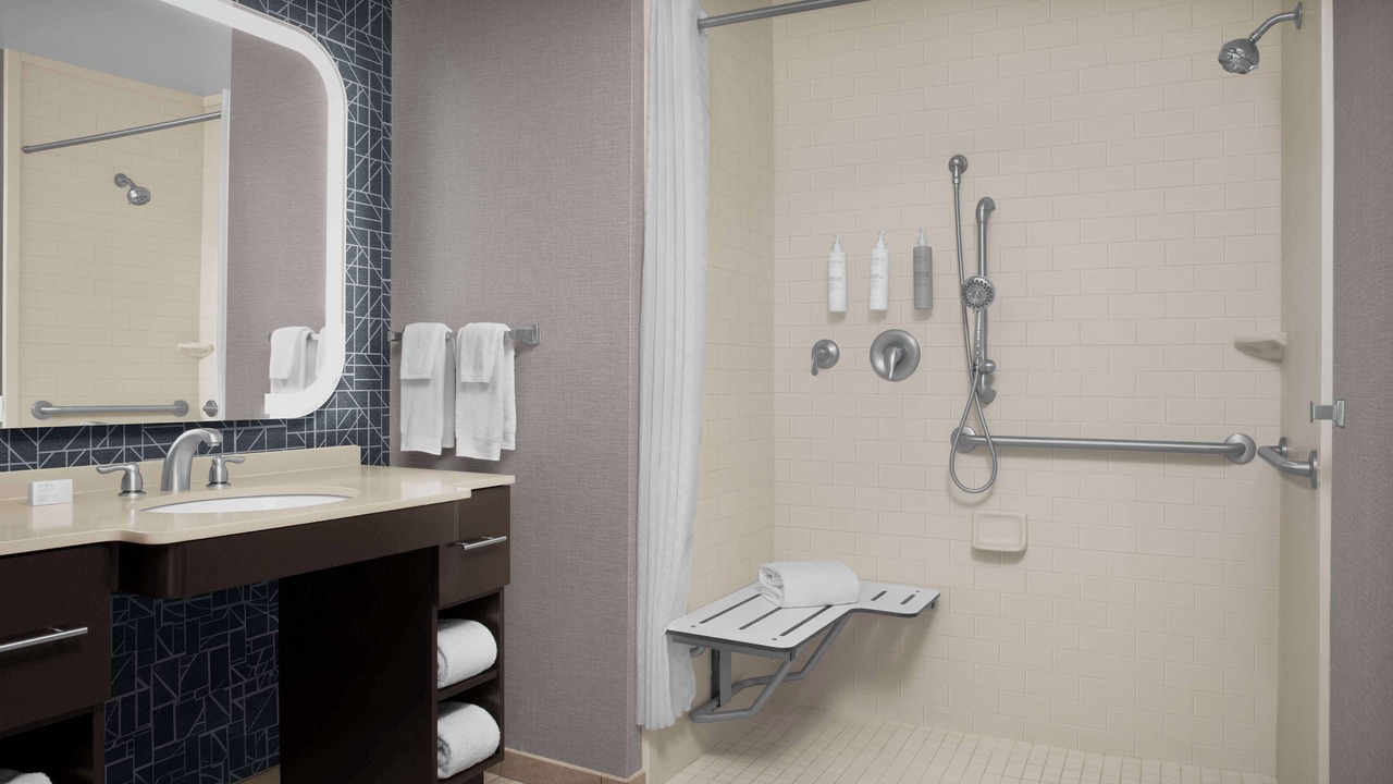 Photo of Bathroom in Airport North