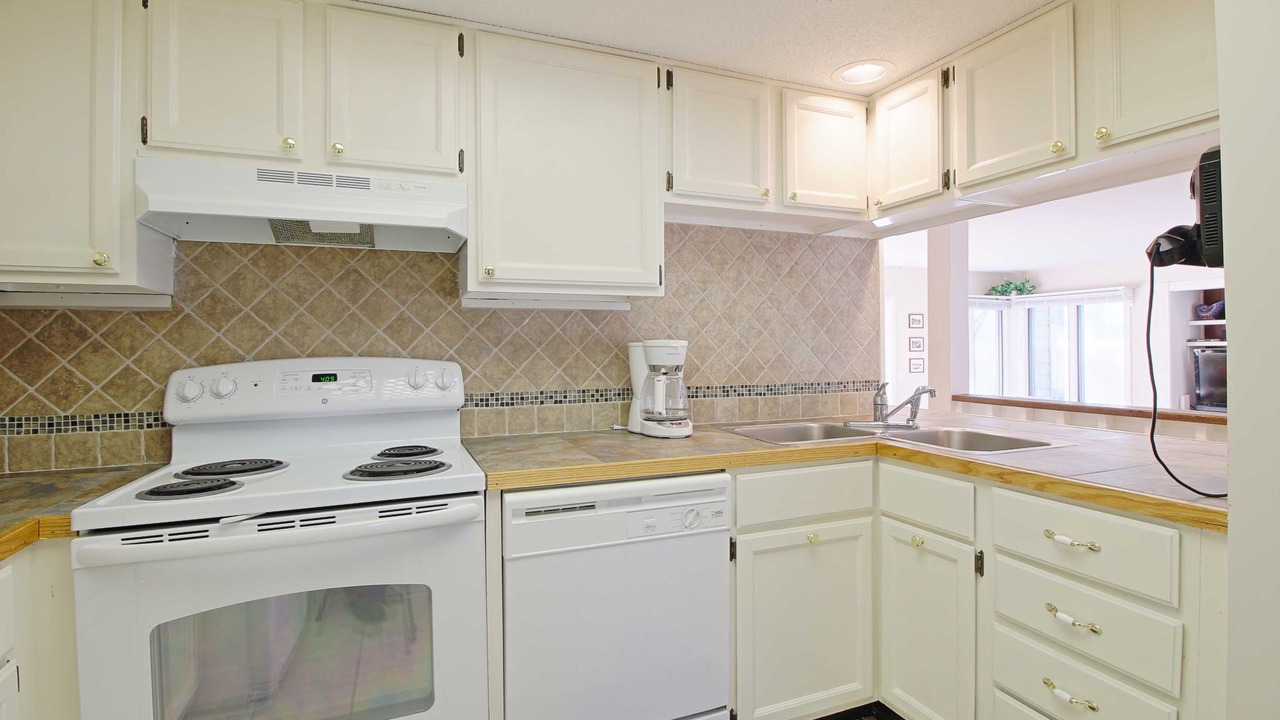Photo of Kitchen in Palmetto Dunes