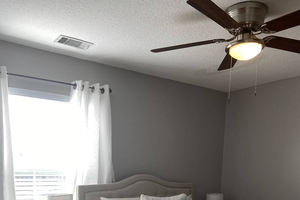 Photo of Bedroom in Port Wentworth