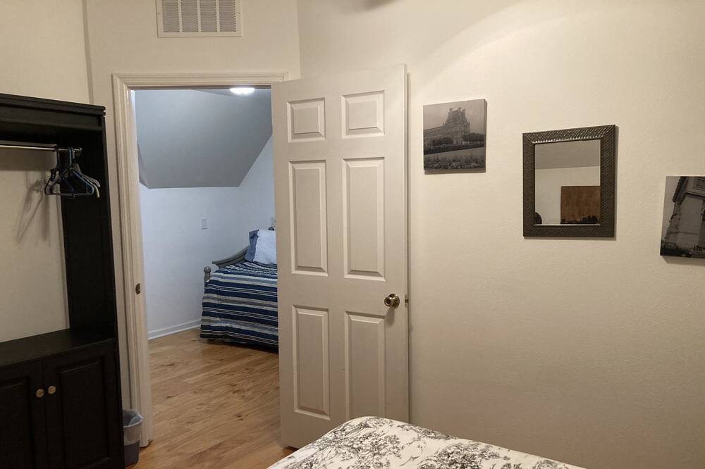 Photo of Bedroom in Lexington