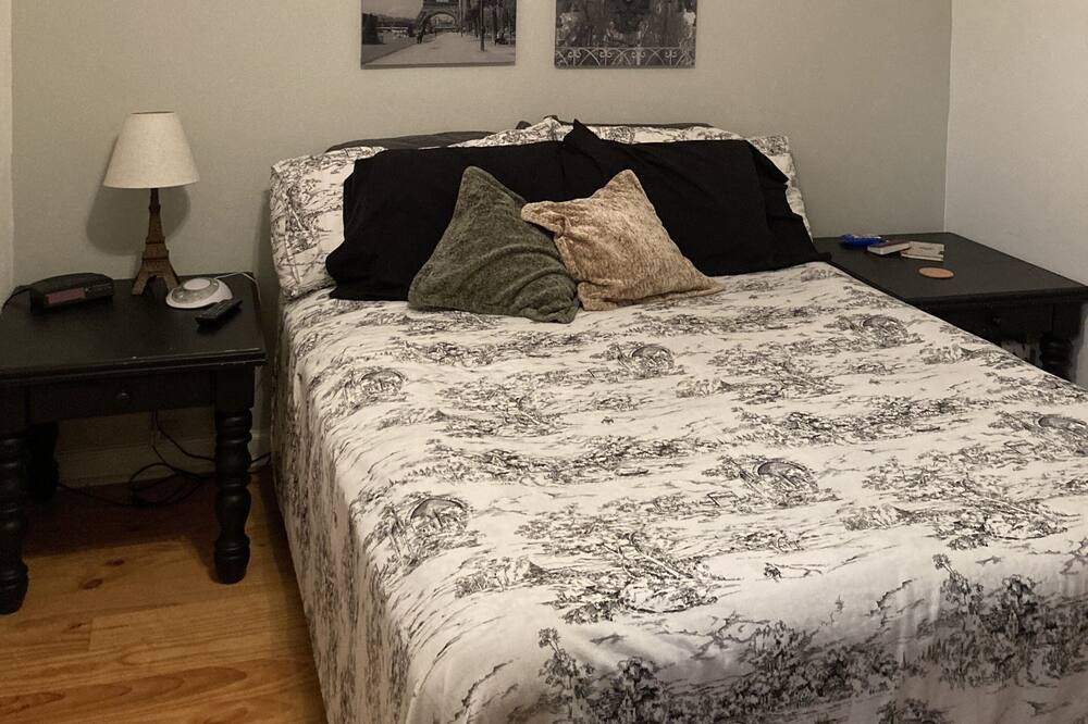 Photo of Bedroom in Lexington