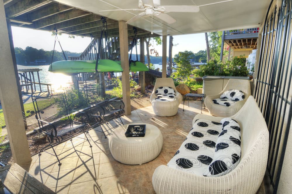 Photo of Patio Balcony in New London