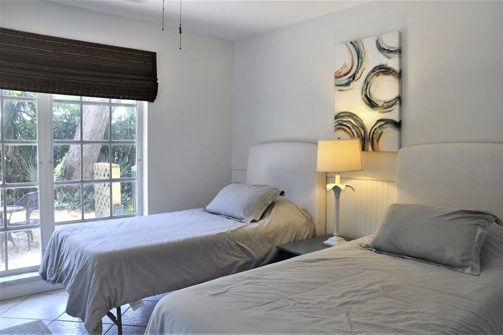 Photo of Bedroom in Central Beach