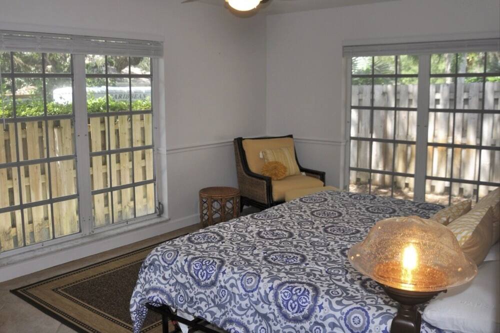 Photo of Bedroom in Central Beach