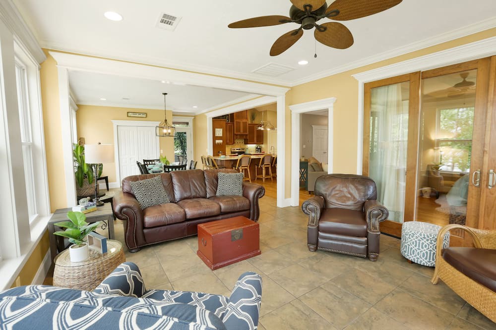Photo of Bedroom in Appling