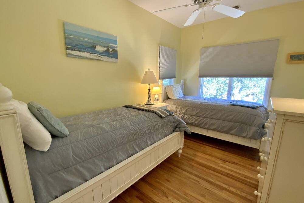 Photo of Bedroom in Saint Helena Island