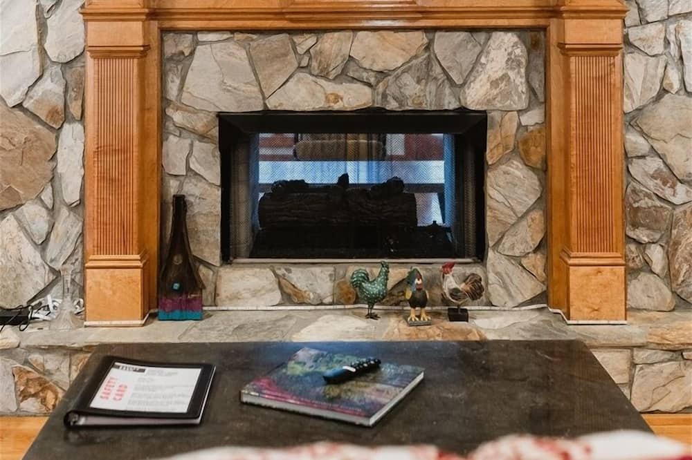 Photo of Livingroom in Greer