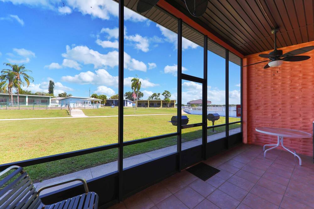 Photo of Patio Balcony in Sylvan Shores