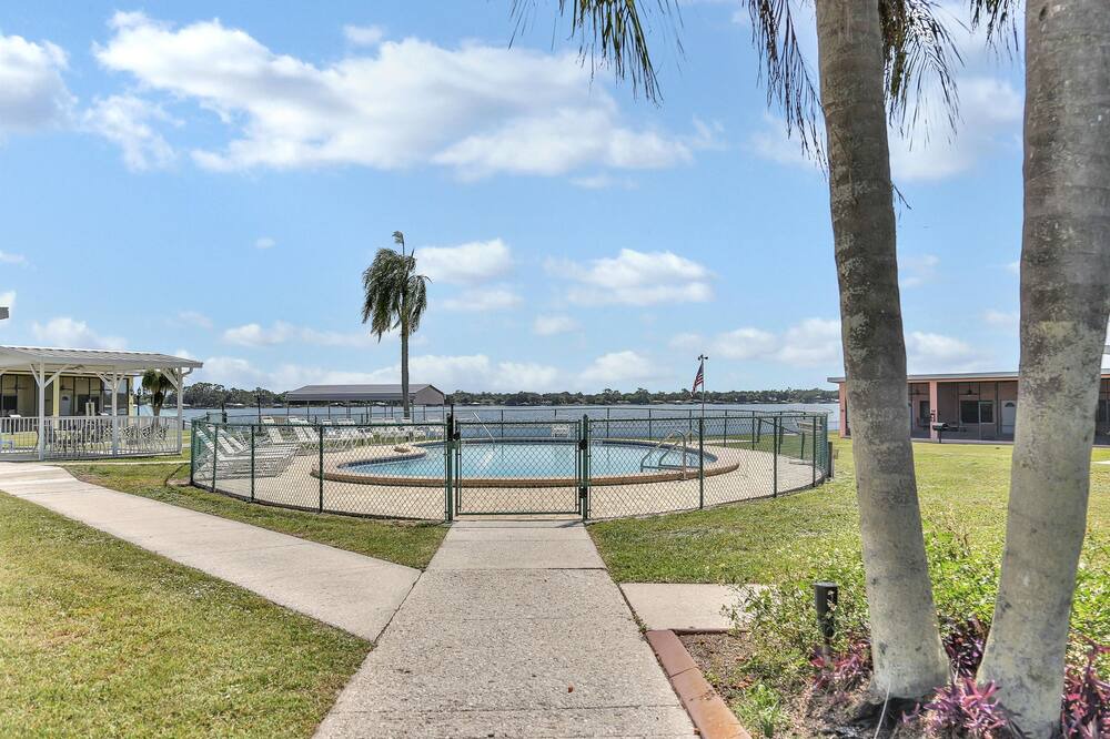 Photo of Outdoor in Sylvan Shores