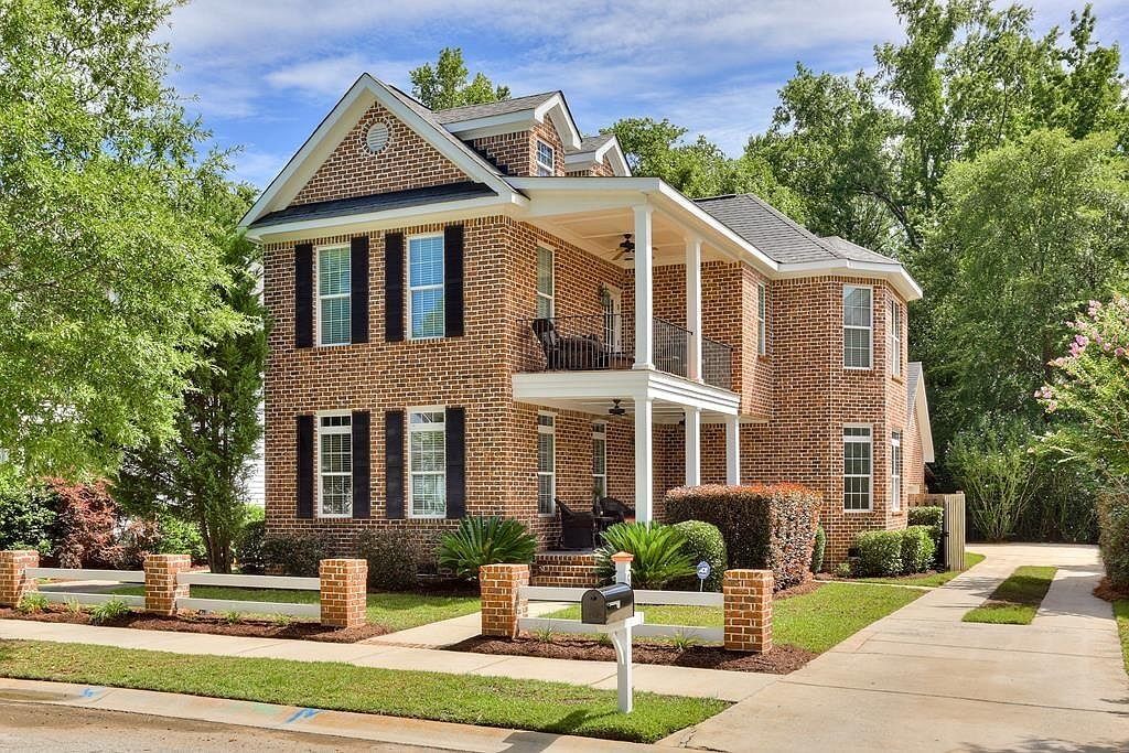 Photo of Buildings in Riverwood Plantation