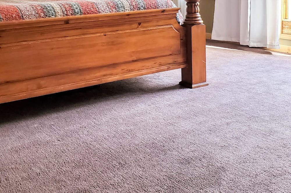 Photo of Livingroom in Rocky Bottom