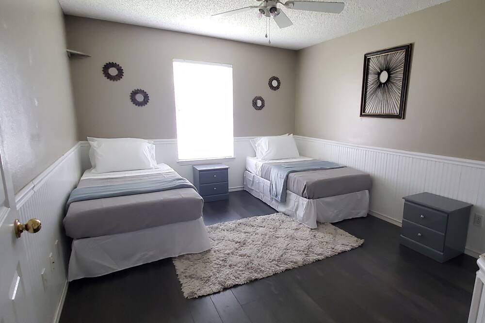 Photo of Bedroom in Deltona Lakes