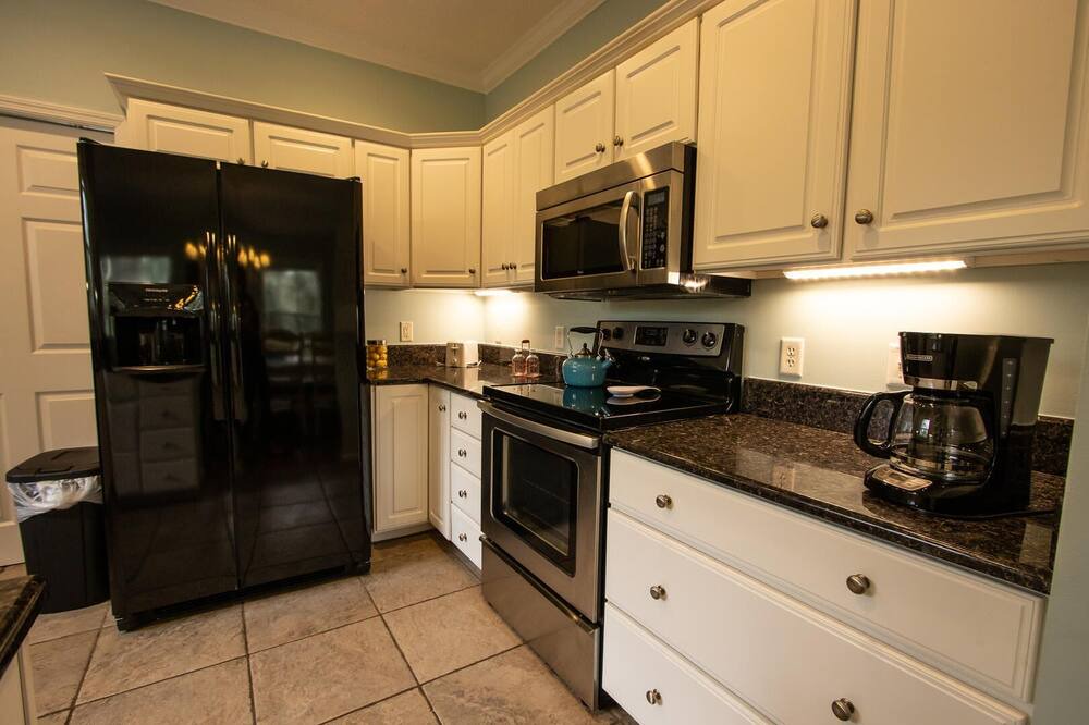 Photo of Kitchen in Saint Helena Island