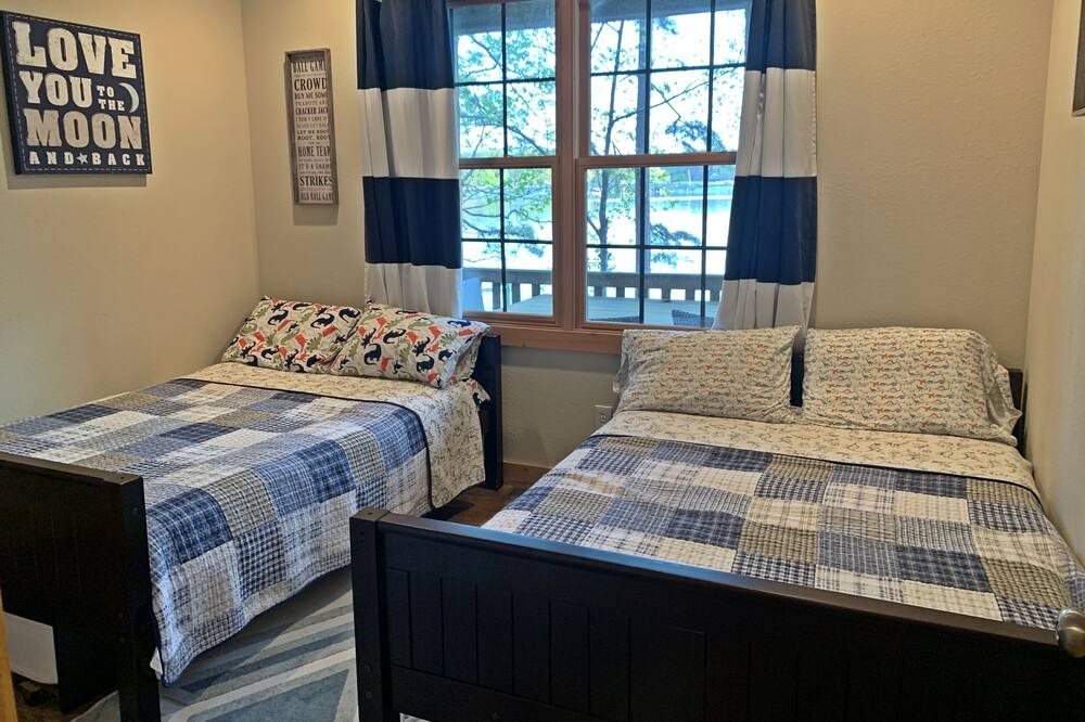 Photo of Bedroom in Leesville