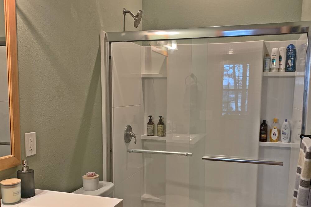 Photo of Bathroom in Leesville