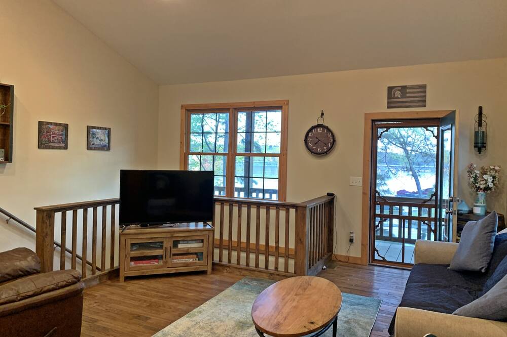 Photo of Livingroom in Leesville