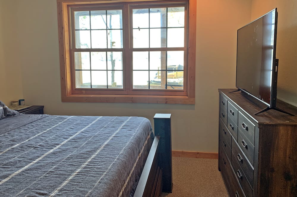 Photo of Bedroom in Leesville